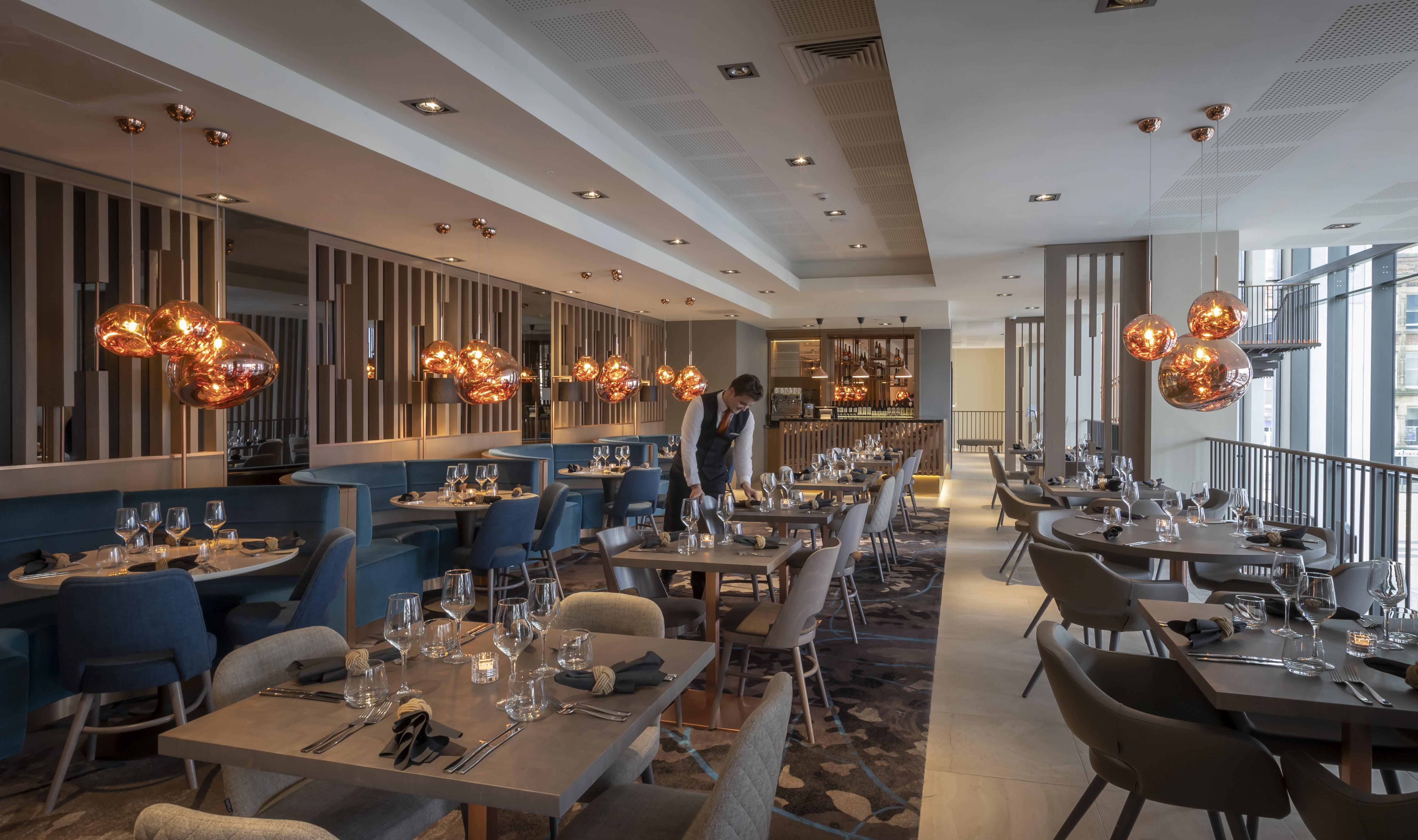 Clayton Hotel Manchester City Centre المظهر الخارجي الصورة Interior of the restaurant